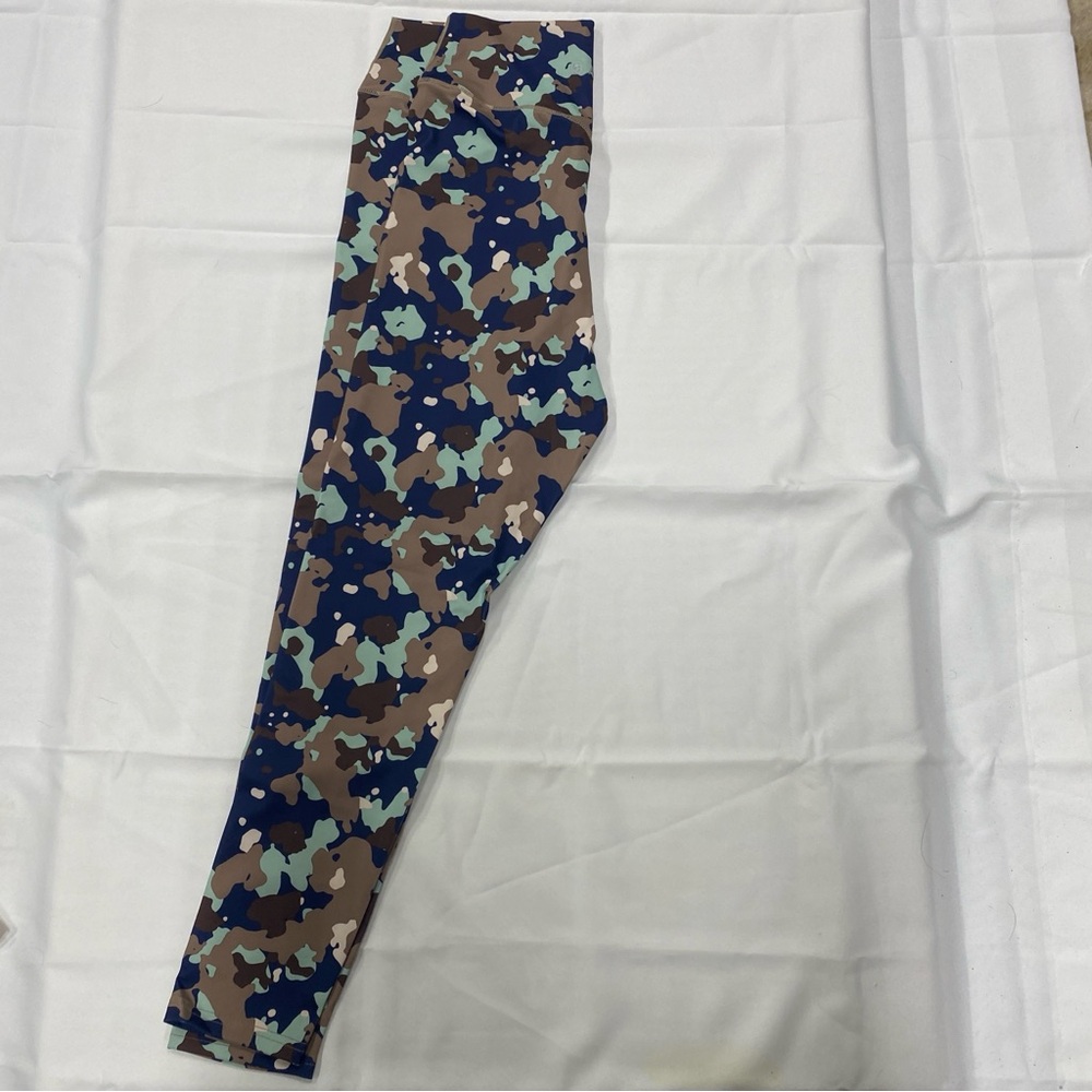 NWT Balance Athletica Ascend Camouflage Print Leggings in Ocean Breeze XXL